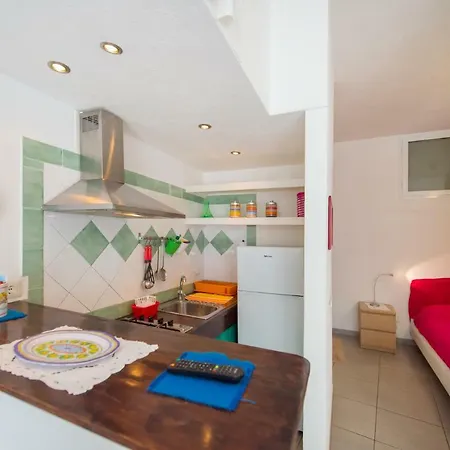 Holiday home Casetta Rossa